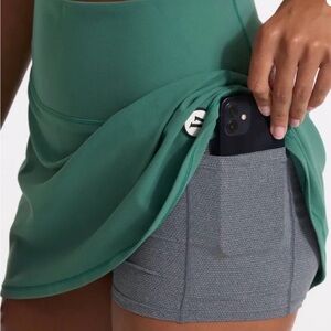 NWT Vuoir Green Athletic Skirt with Gray Shorts #H03